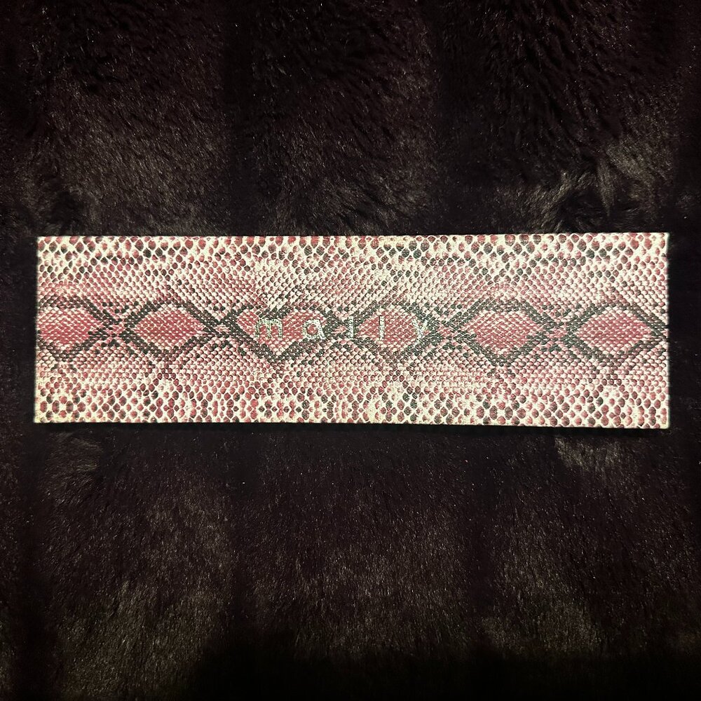 BRAND NEW! MALLY CITYCHICK LOVING LIFE SHADOW PALETTE WITH SHADOW BASE & BRUSH